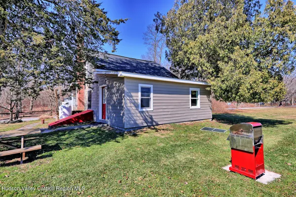 $2,300 | 101 Garcia Lane, Leeds, NY 12451