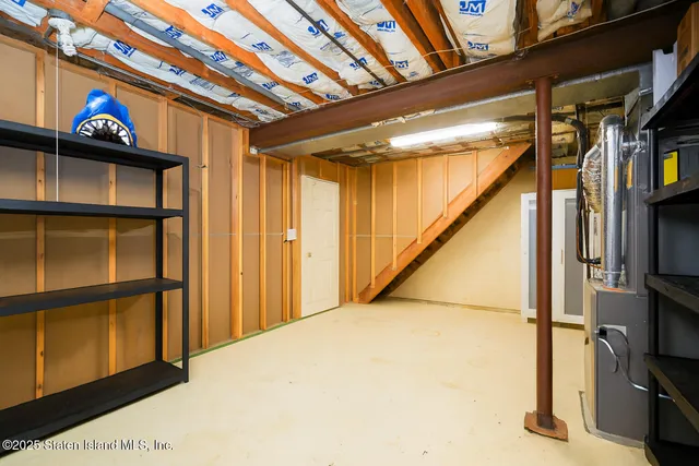 $999,000 | 990 Sheldon Avenue | Woodrow