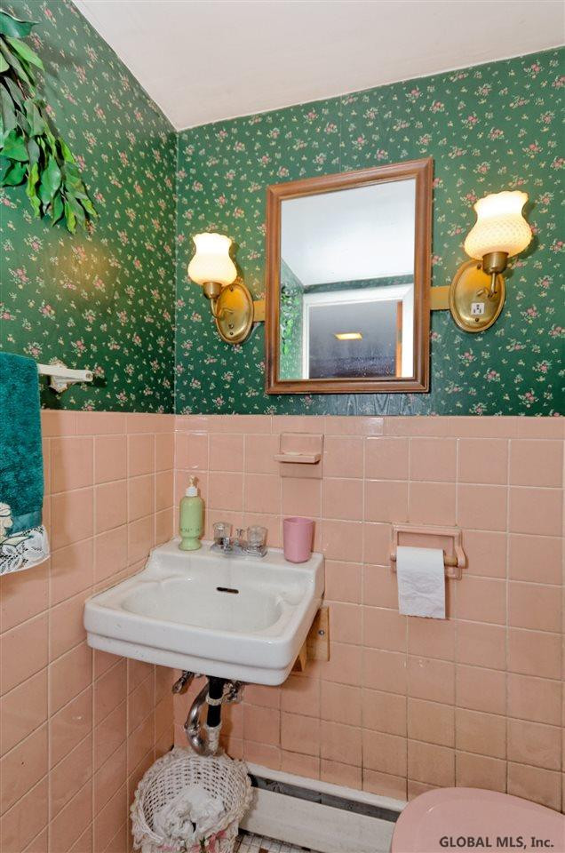 284 Osborne Road Colonie, NY 12211 - Photo 19 of 25 Photo 19
