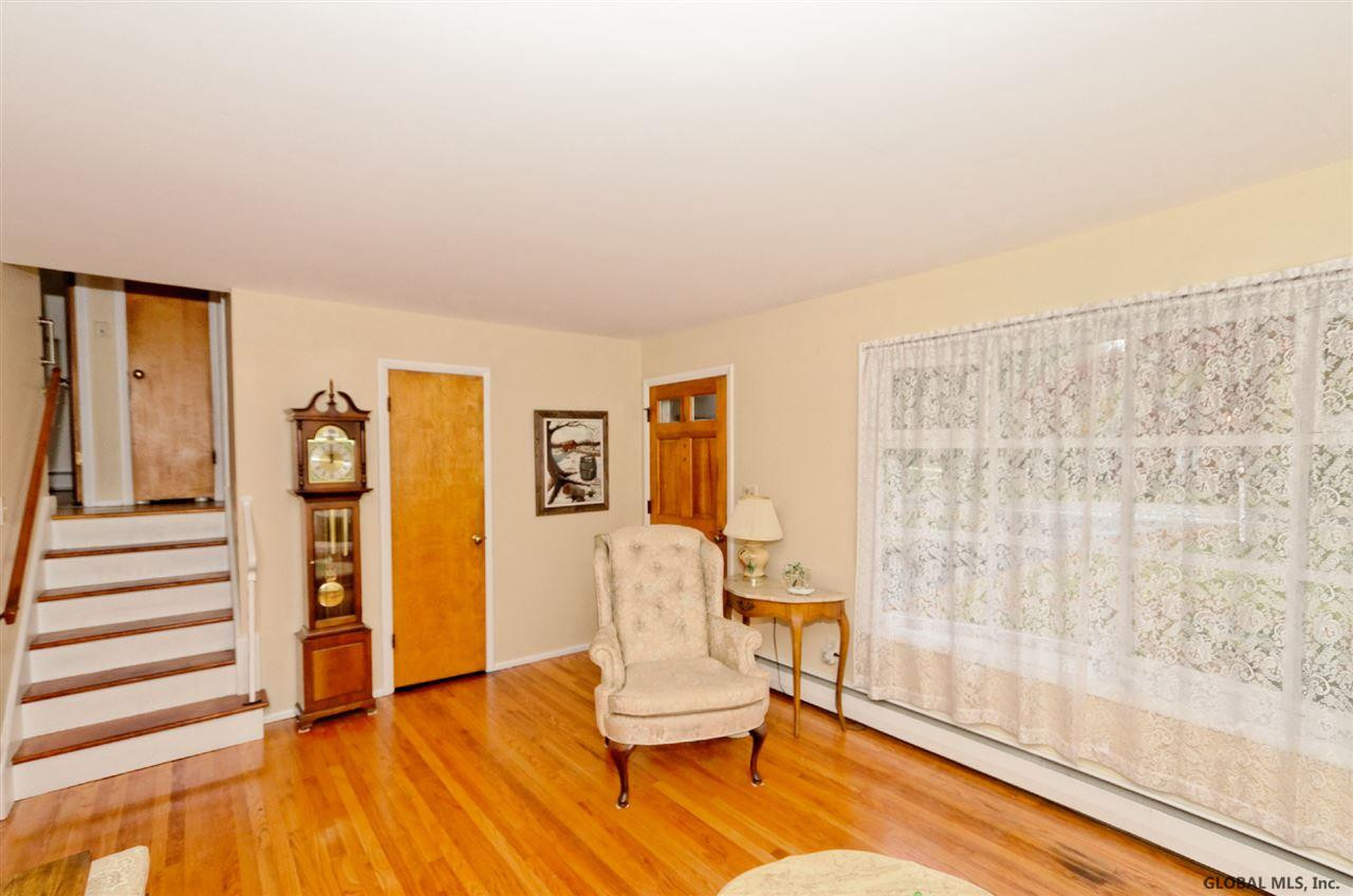 284 Osborne Road Colonie, NY 12211 - Photo 4 of 25 Photo 4