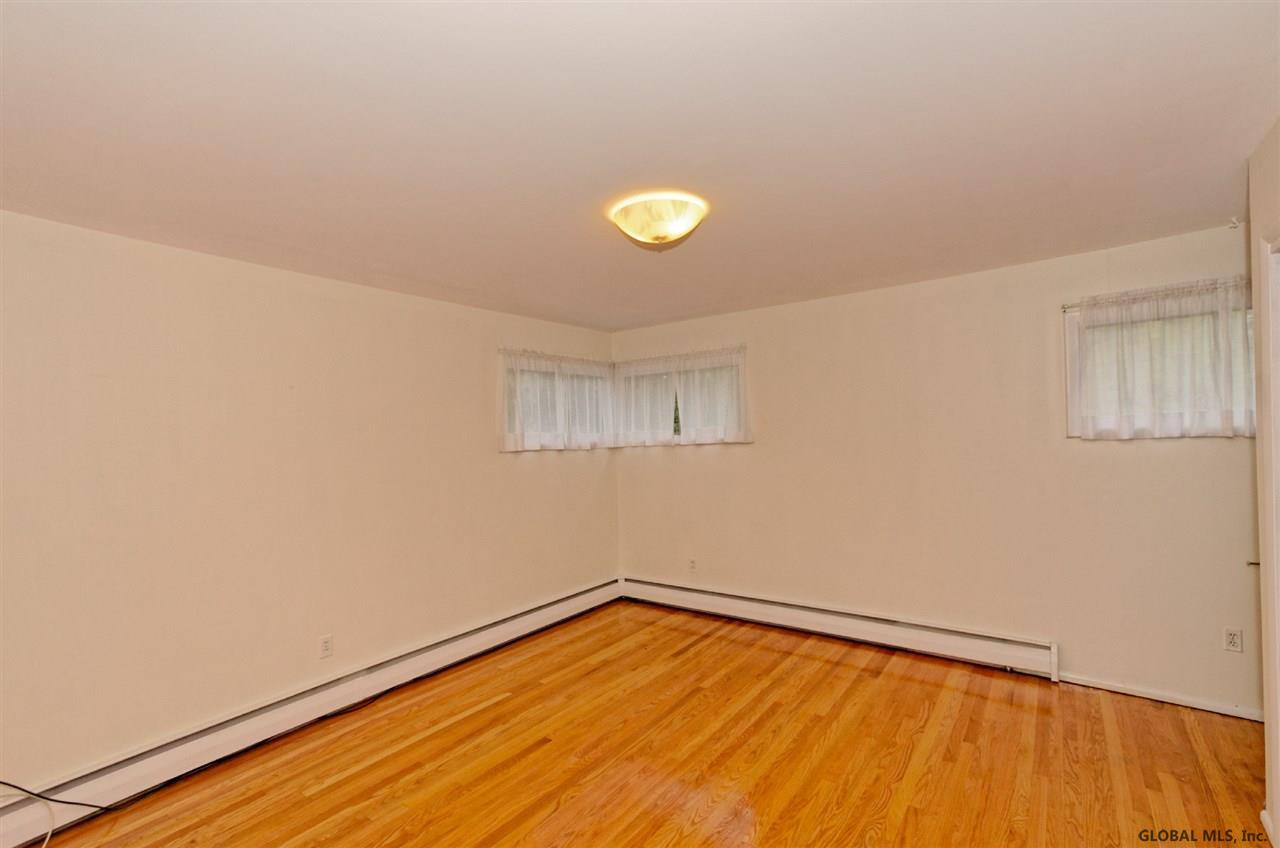 284 Osborne Road Colonie, NY 12211 - Photo 10 of 25 Photo 10