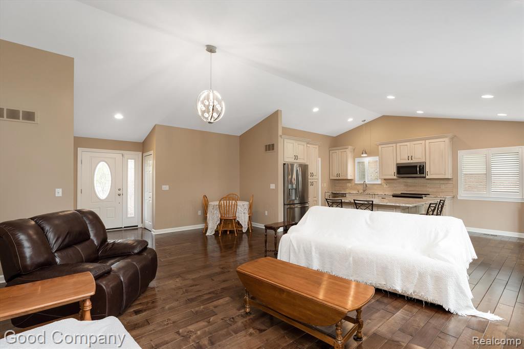 41553 Cherry Hill Road Canton, MI 48188 - Photo 6 of 38
