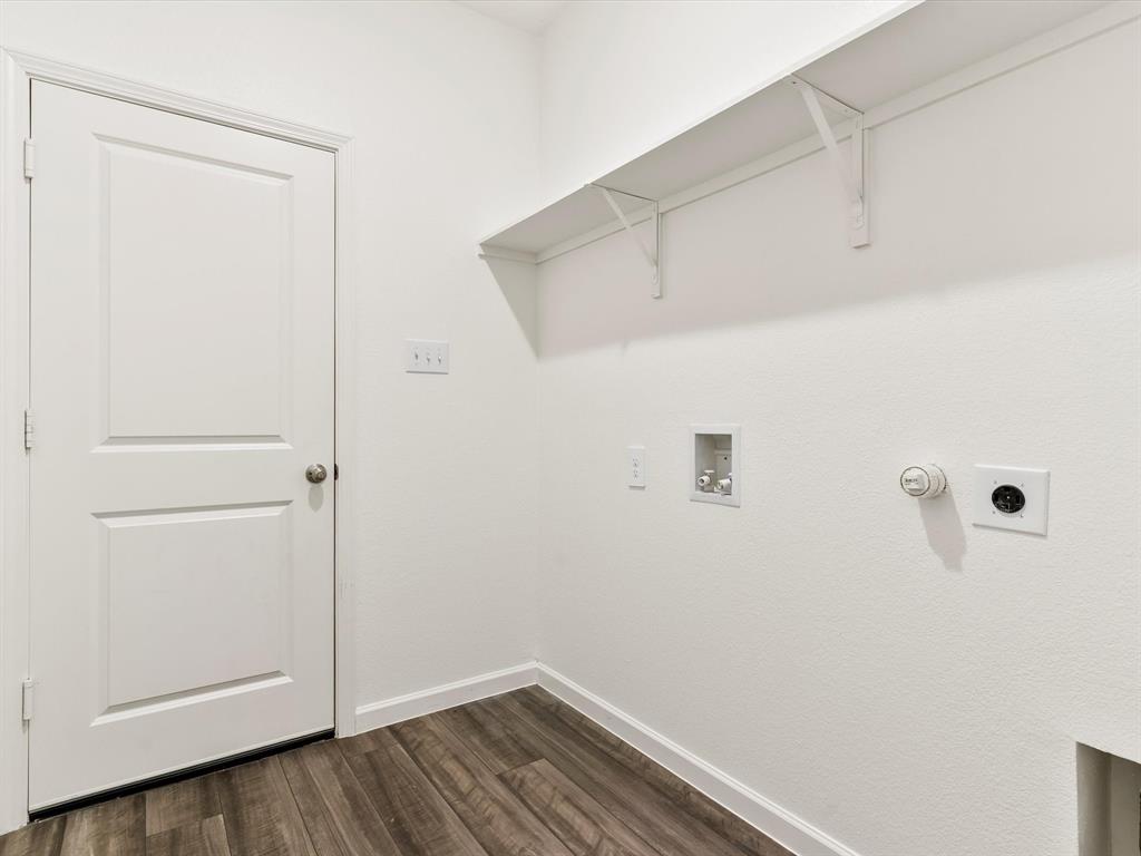 13344 Ridings Drive Fort Worth, TX 76052 - Photo 11 of 29 a view of a room with wooden floor