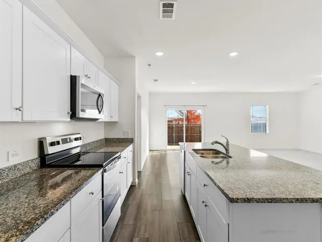 $2,200 | 13344 Ridings Drive, Fort Worth, TX 76052