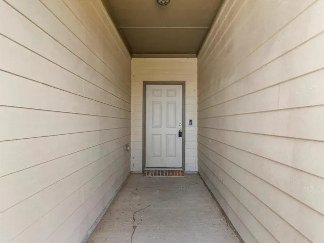 $2,200 | 13344 Ridings Drive, Fort Worth, TX 76052