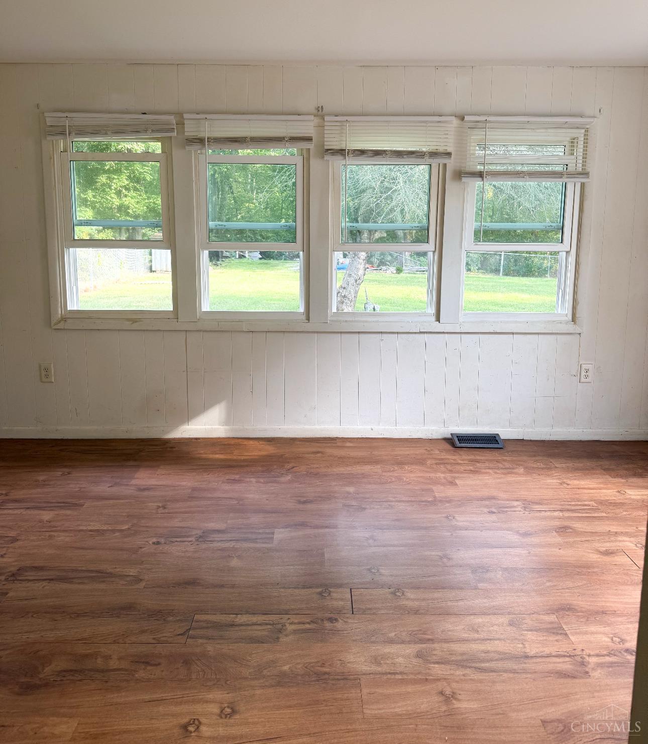871 Gumley Road Blanchester, OH 45107 - Photo 14 of 24 Gallery Image 14