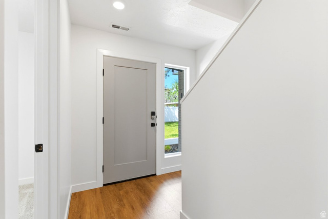 469 East Alice Way Layton, UT 84041 - Photo 5 of 30