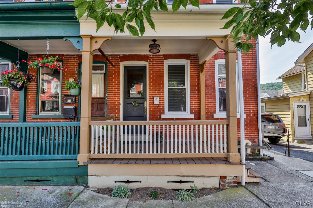 435 Pawnee Street Bethlehem, PA 18015 - Photo 2 of 35 Gallery Image 2