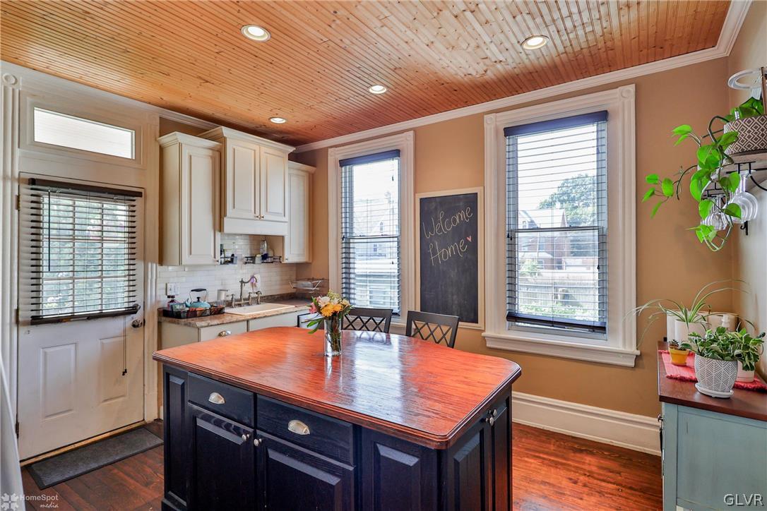 435 Pawnee Street Bethlehem, PA 18015 - Photo 10 of 35 Gallery Image 10