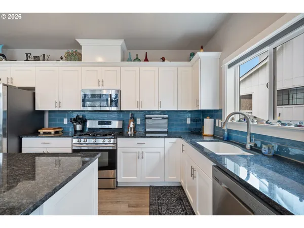 $619,000 | 325 North Juniper Street, Rockaway Beach, OR 97136