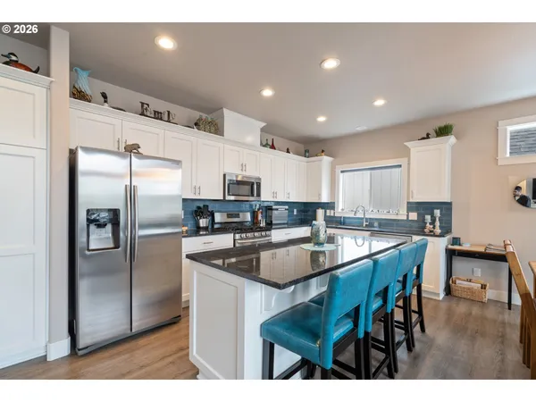 $619,000 | 325 North Juniper Street, Rockaway Beach, OR 97136