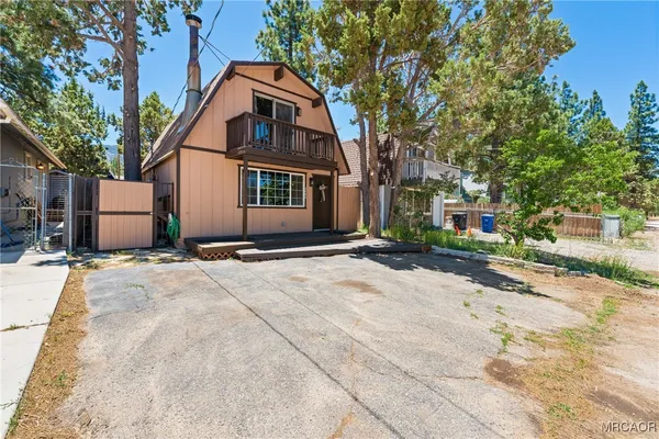 $299,999 | 2090 10th Lane, Big Bear City, CA 92314
