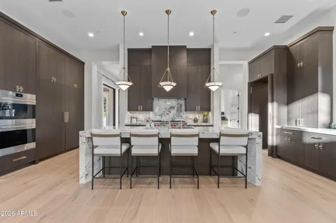 $7,500,000 | 9735 East Kemper Way, Scottsdale, AZ 85255