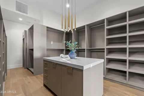 $7,500,000 | 9735 East Kemper Way, Scottsdale, AZ 85255