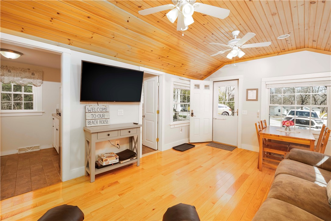88 Old Post Road, Unit 6 Westerly, RI 02891 - Photo 4 of 19 Gallery Image 4