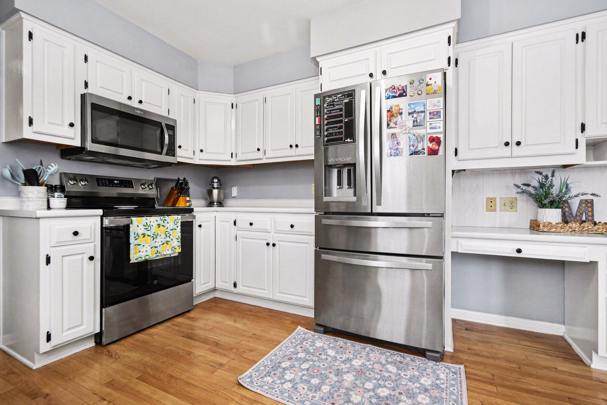 11652 Snow Road Bridgman, MI 49106 - Photo 6 of 21 007_file_4687