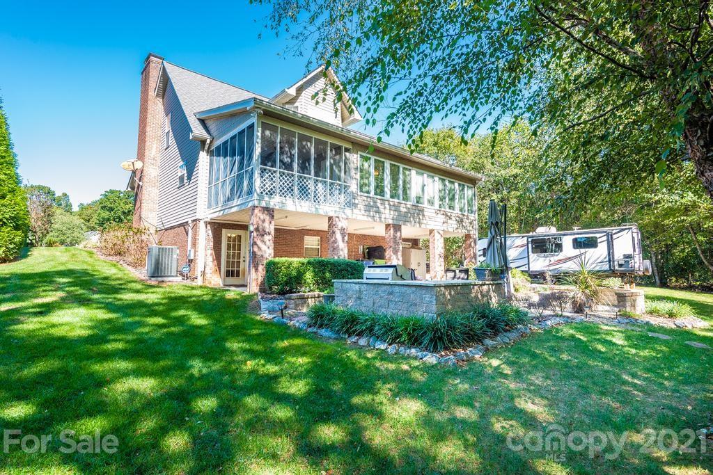 1002 4th Street Northeast Conover, NC 28613 - Photo 41 of 41 a front view of a house with garden