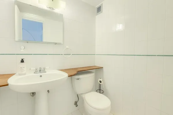 $2,300 | 16909 North Bay Road, Unit 507, Sunny Isles Beach, FL 33160