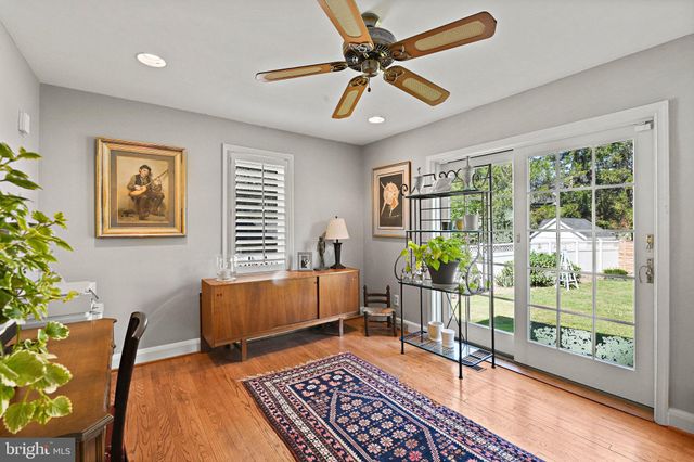 $1,600,000 | 1451 Pathfinder Lane, McLean, VA 22101