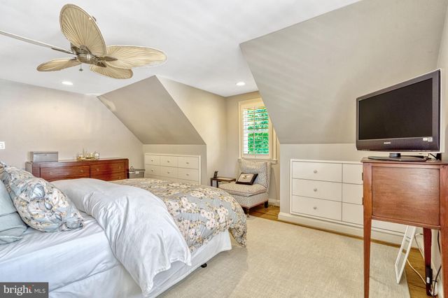 $1,600,000 | 1451 Pathfinder Lane, McLean, VA 22101