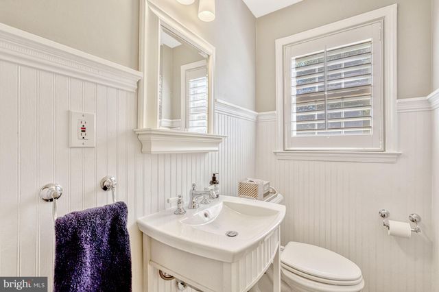 $1,600,000 | 1451 Pathfinder Lane, McLean, VA 22101