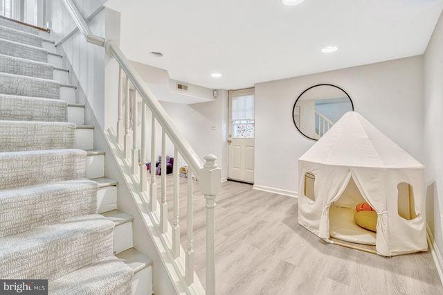 $1,600,000 | 1451 Pathfinder Lane, McLean, VA 22101