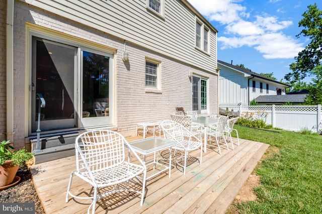 $1,600,000 | 1451 Pathfinder Lane, McLean, VA 22101