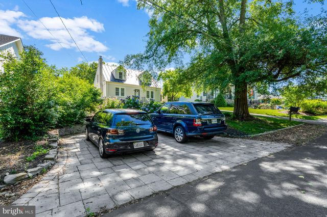 $1,600,000 | 1451 Pathfinder Lane, McLean, VA 22101