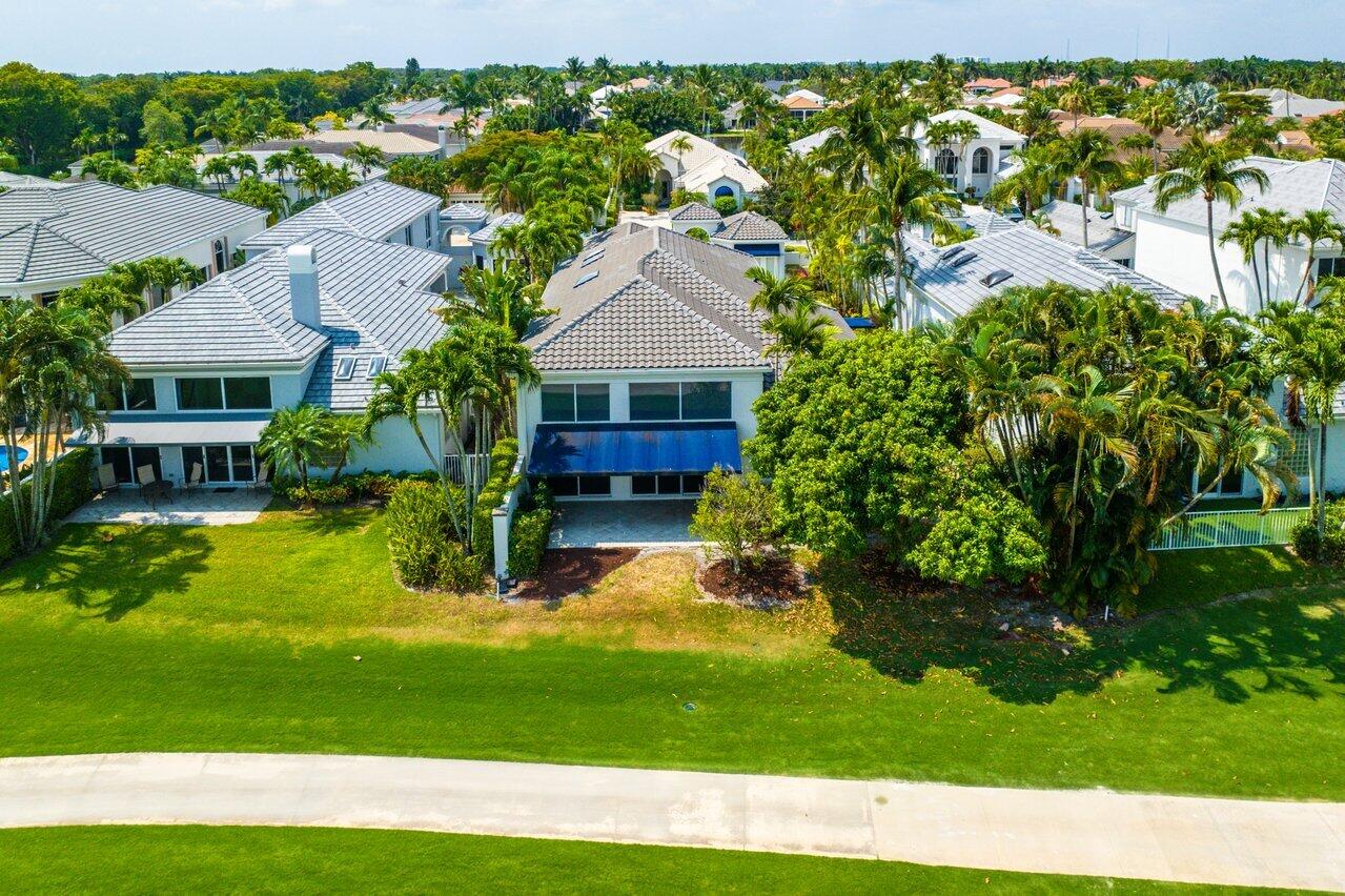 3563 Northwest Clubside Circle Boca Raton, FL 33496 - Photo 27 of 31 042-3563NorthwestClubsideCircle-BocaRato