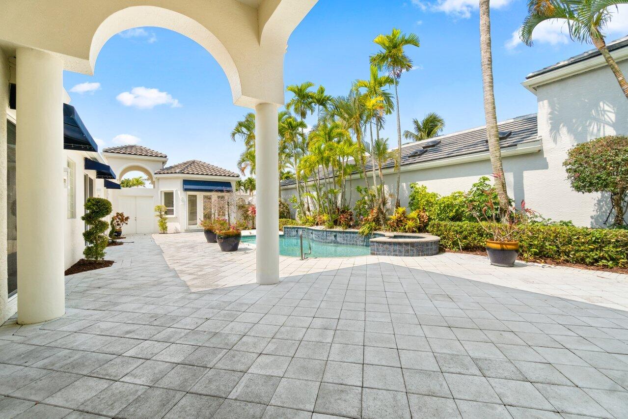 3563 Northwest Clubside Circle Boca Raton, FL 33496 - Photo 5 of 31 005-3563NorthwestClubsideCircle-BocaRato