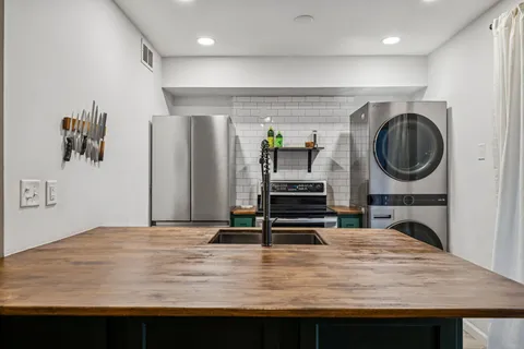 $269,999 | 214 Old Hickory Boulevard, Unit 169, Nashville, TN 37221