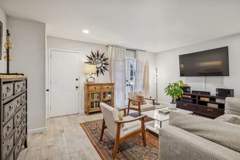 $269,999 | 214 Old Hickory Boulevard, Unit 169, Nashville, TN 37221