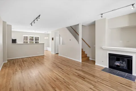 $439,000 | 2406 West Lexington Street, Chicago, IL 60612