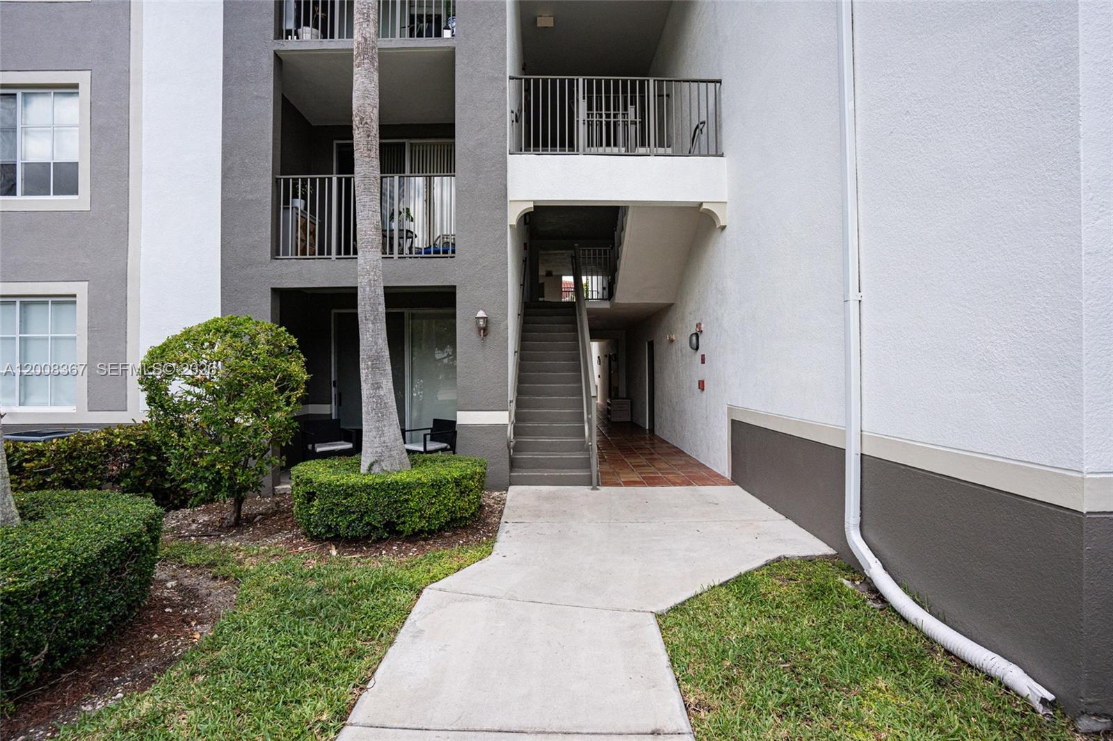 6831 Southwest 44th Street, Unit 101 Miami, FL 33155 - Photo 45 of 46