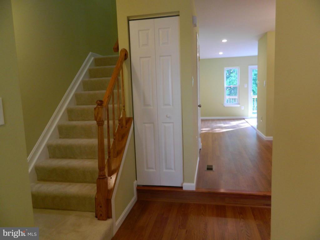 14817 Winding Loop Woodbridge, VA 22191 - Photo 2 of 30 Interior (General)