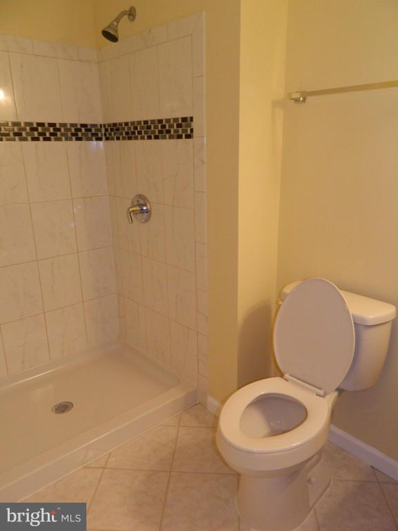 14817 Winding Loop Woodbridge, VA 22191 - Photo 21 of 30 Bath