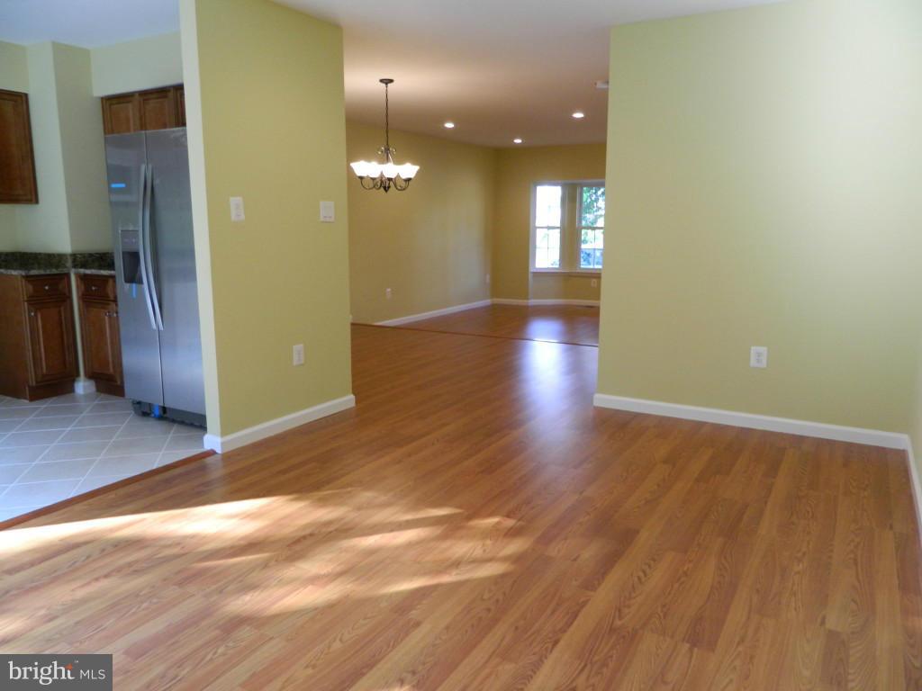 14817 Winding Loop Woodbridge, VA 22191 - Photo 9 of 30 Interior (General)