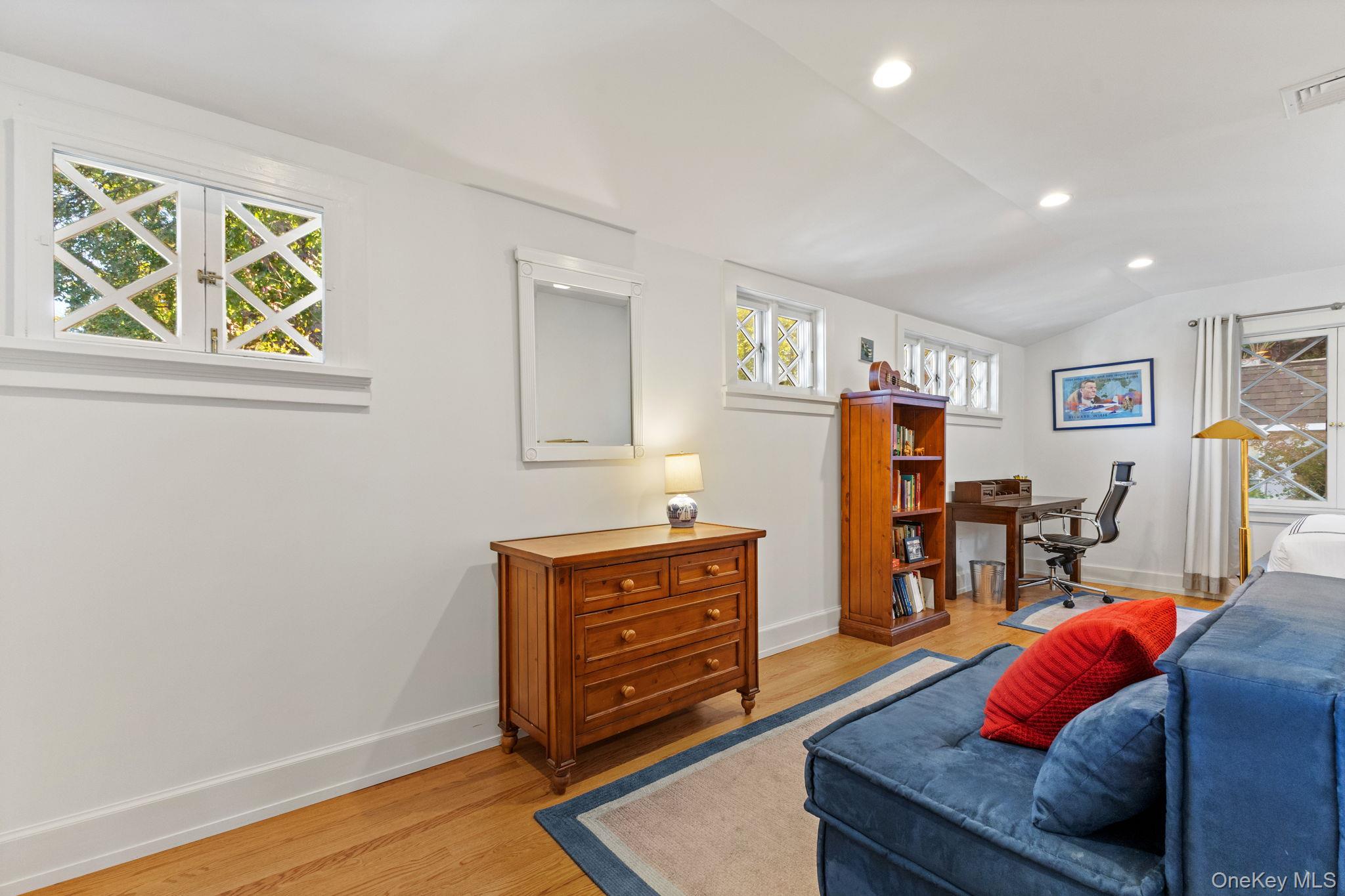 7 Avon Road Bronxville, NY 10708 - Photo 22 of 32
