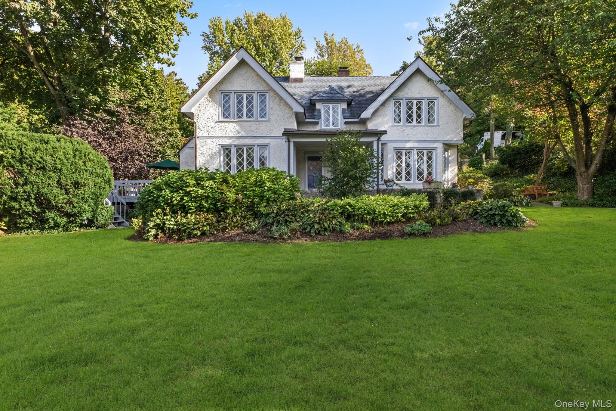 7 Avon Road Bronxville, NY 10708 - Photo 30 of 32