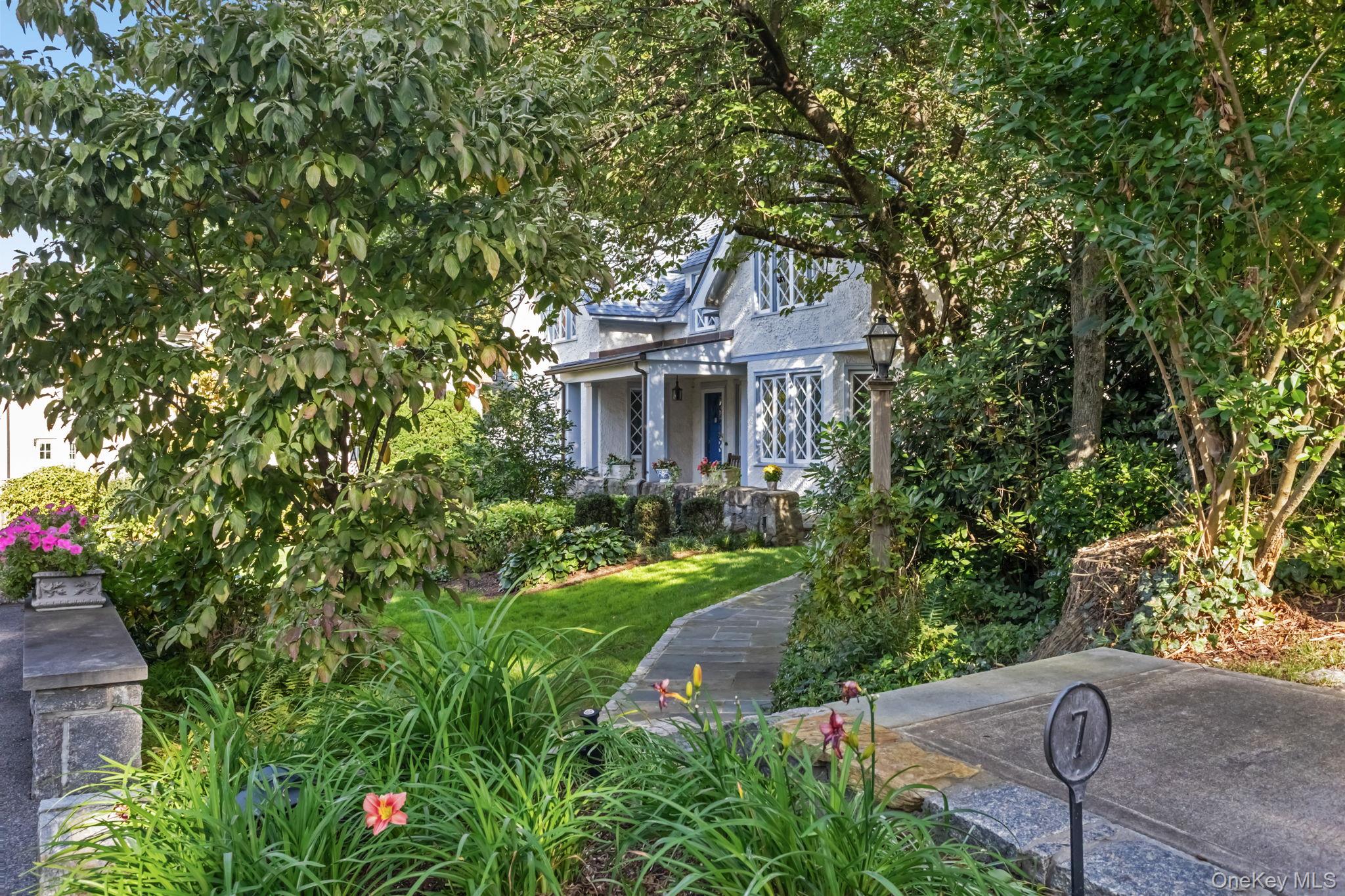 7 Avon Road Bronxville, NY 10708 - Photo 32 of 32