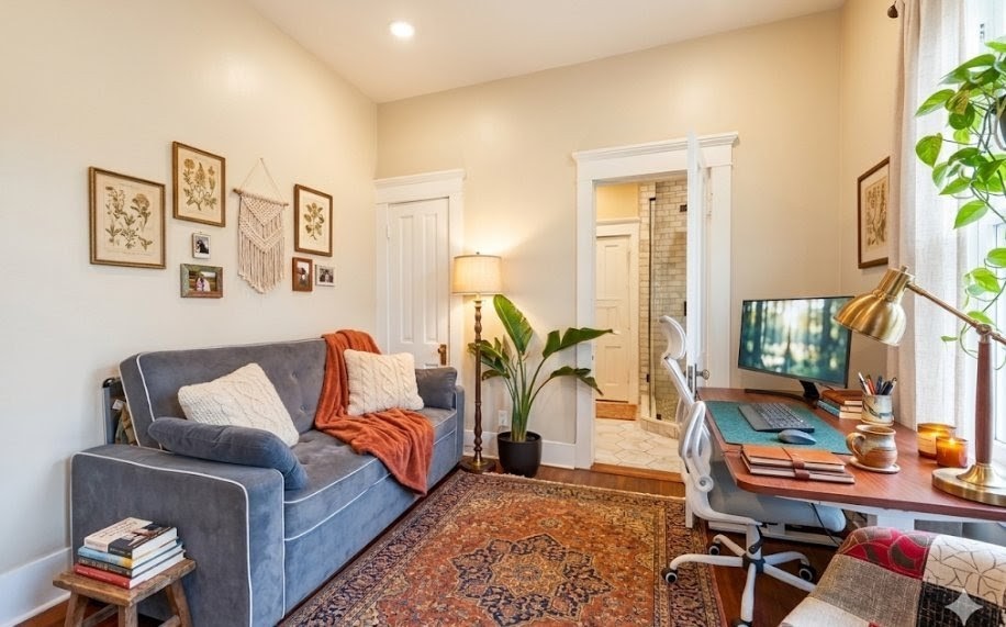 1414 Finch Street Houston, TX 77009 - Photo 23 of 24 Third bedroom / office