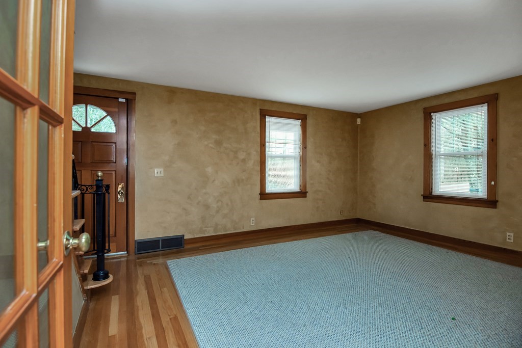 1804 Wellington Road Manchester, NH 03104 - Photo 24 of 40 Gallery Image 24