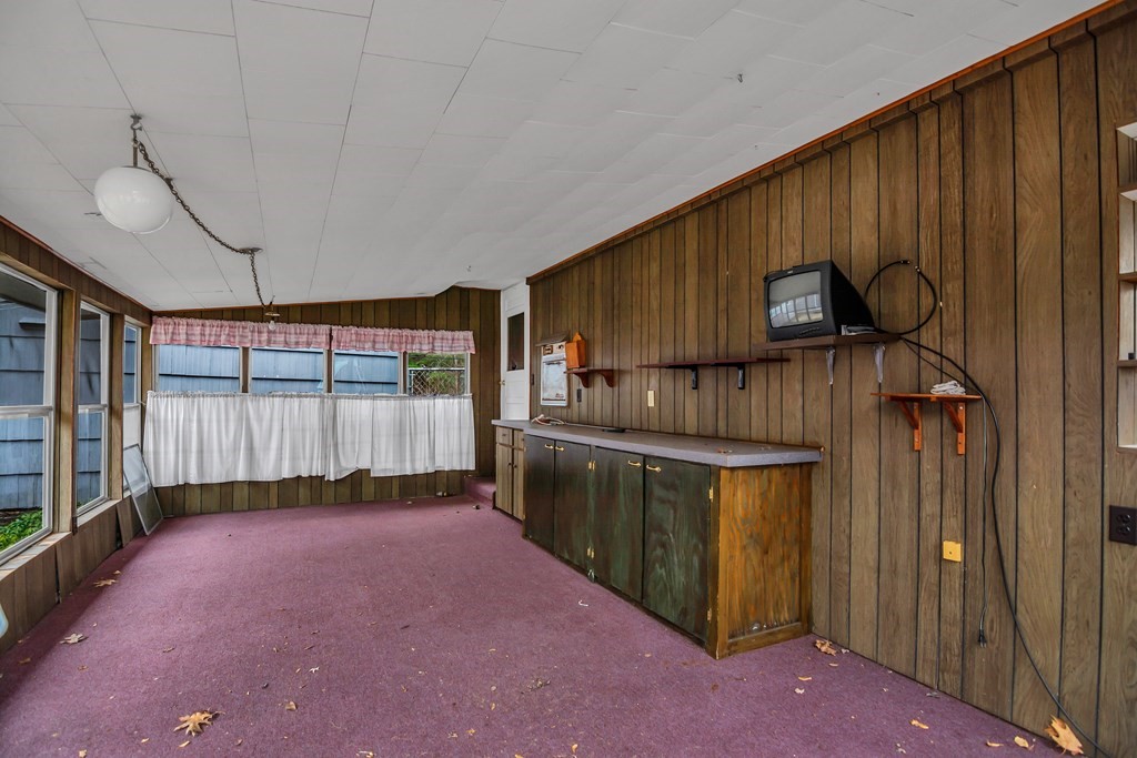 1804 Wellington Road Manchester, NH 03104 - Photo 35 of 40 Gallery Image 35