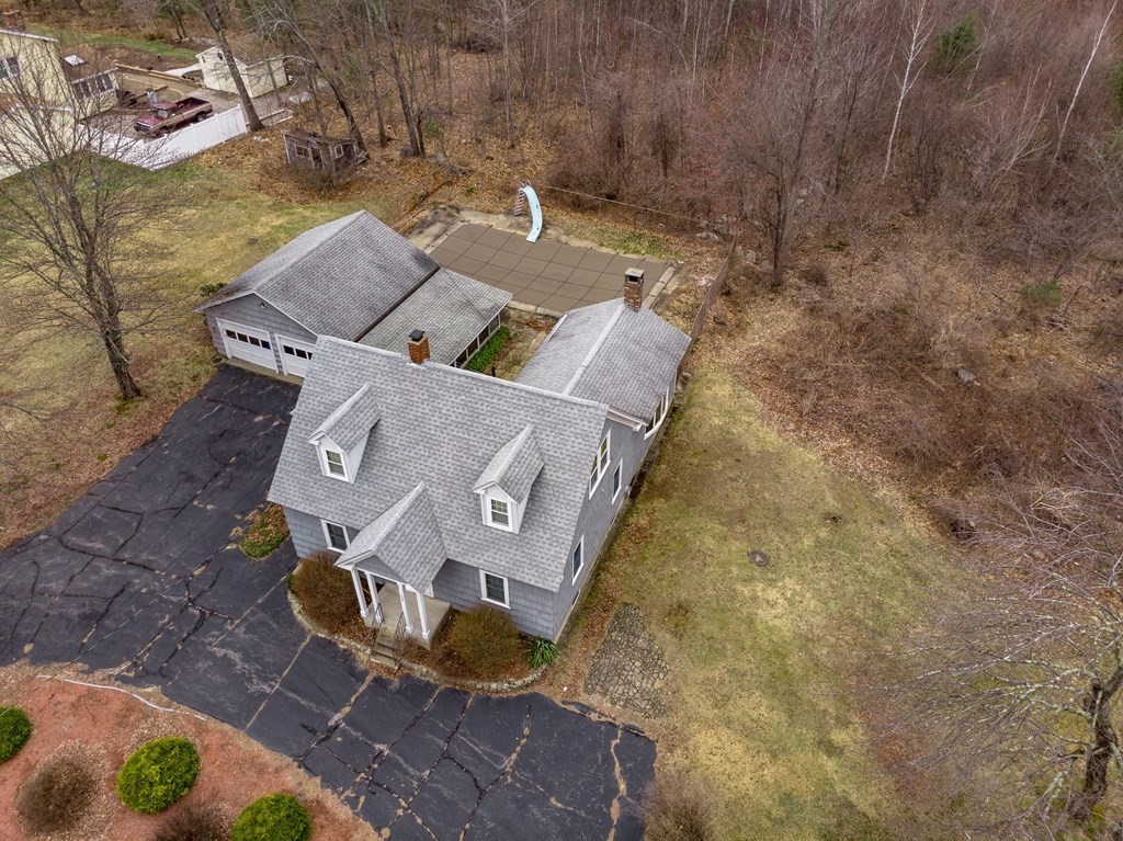 1804 Wellington Road Manchester, NH 03104 - Photo 6 of 40 Gallery Image 6
