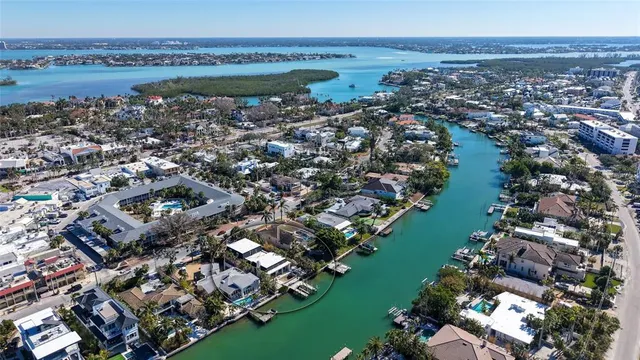 $7,990,000 | 515 South Washington Drive, Sarasota, FL 34236
