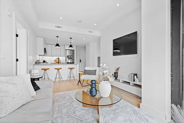 $975,000 | 1 Nevins Hill Way, Unit 310, Boston, MA 02135