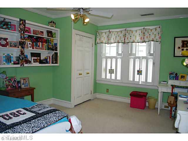 809 Arbor Road Winston-Salem, NC 27104 - Photo 10 of 16 4th Bedroom.