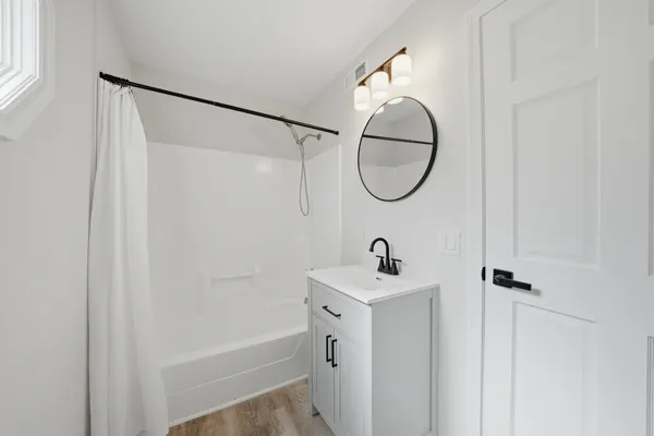 $265,000 | 400 South Hebbard Street, Joliet, IL 60433