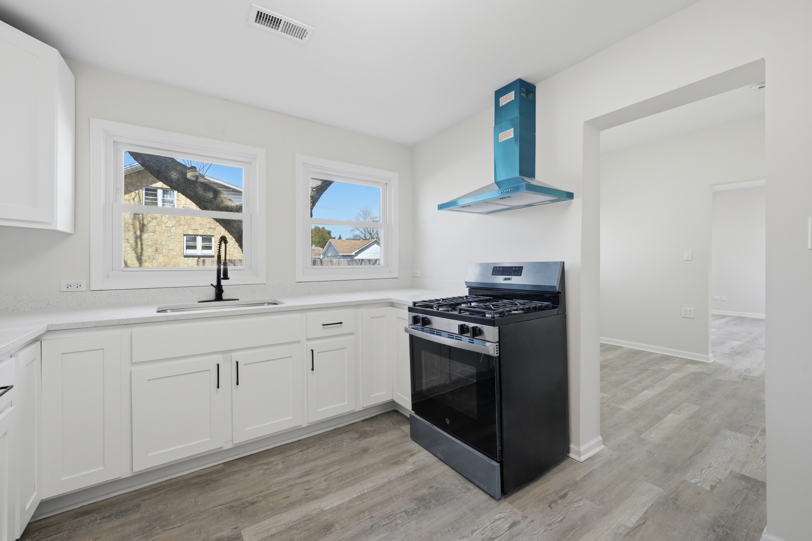 400 South Hebbard Street Joliet, IL 60433 - Photo 9 of 19