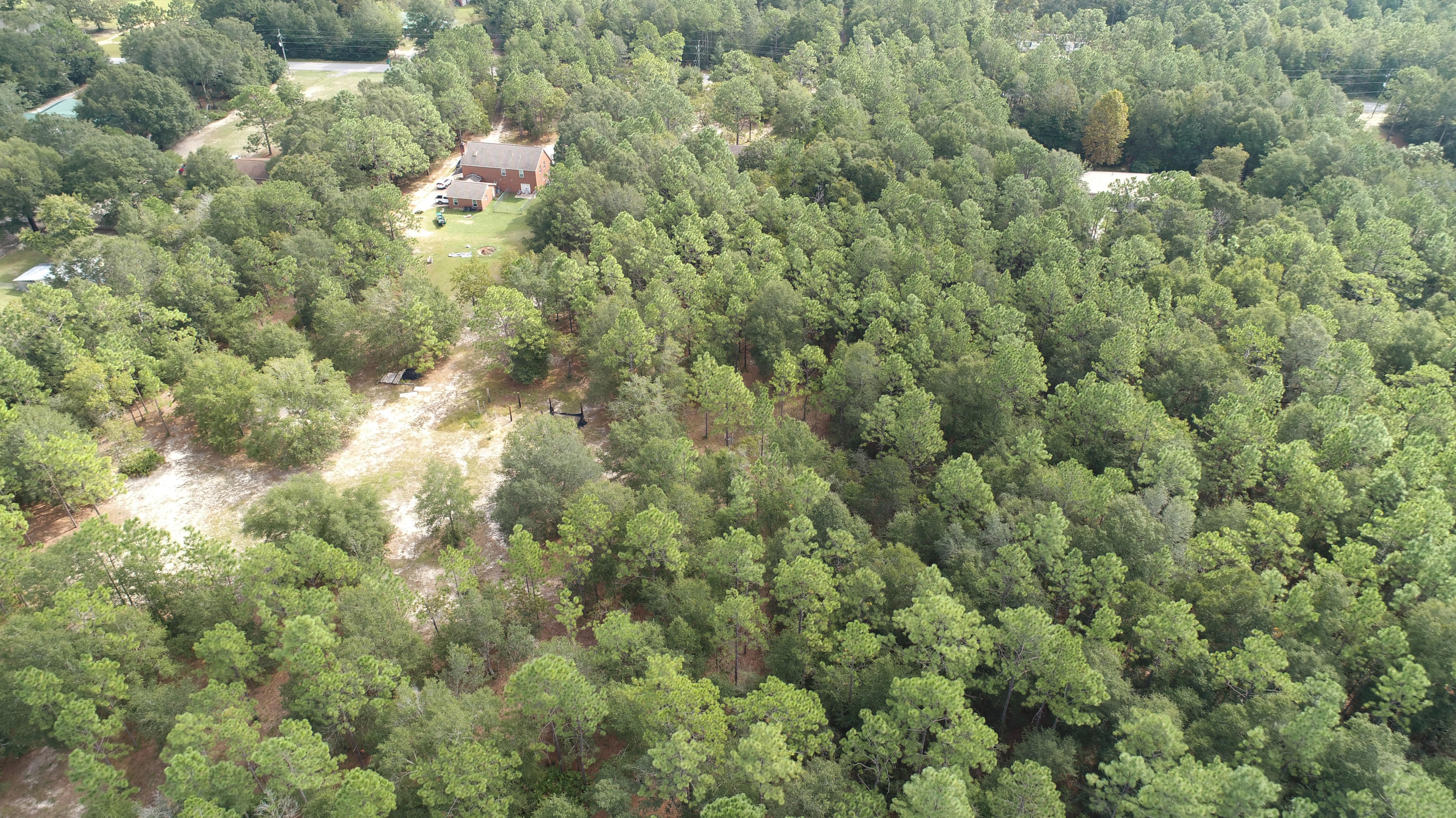 6181 Hummingbird Lane Crestview, FL 32536 - Photo 55 of 56 a close up of a house